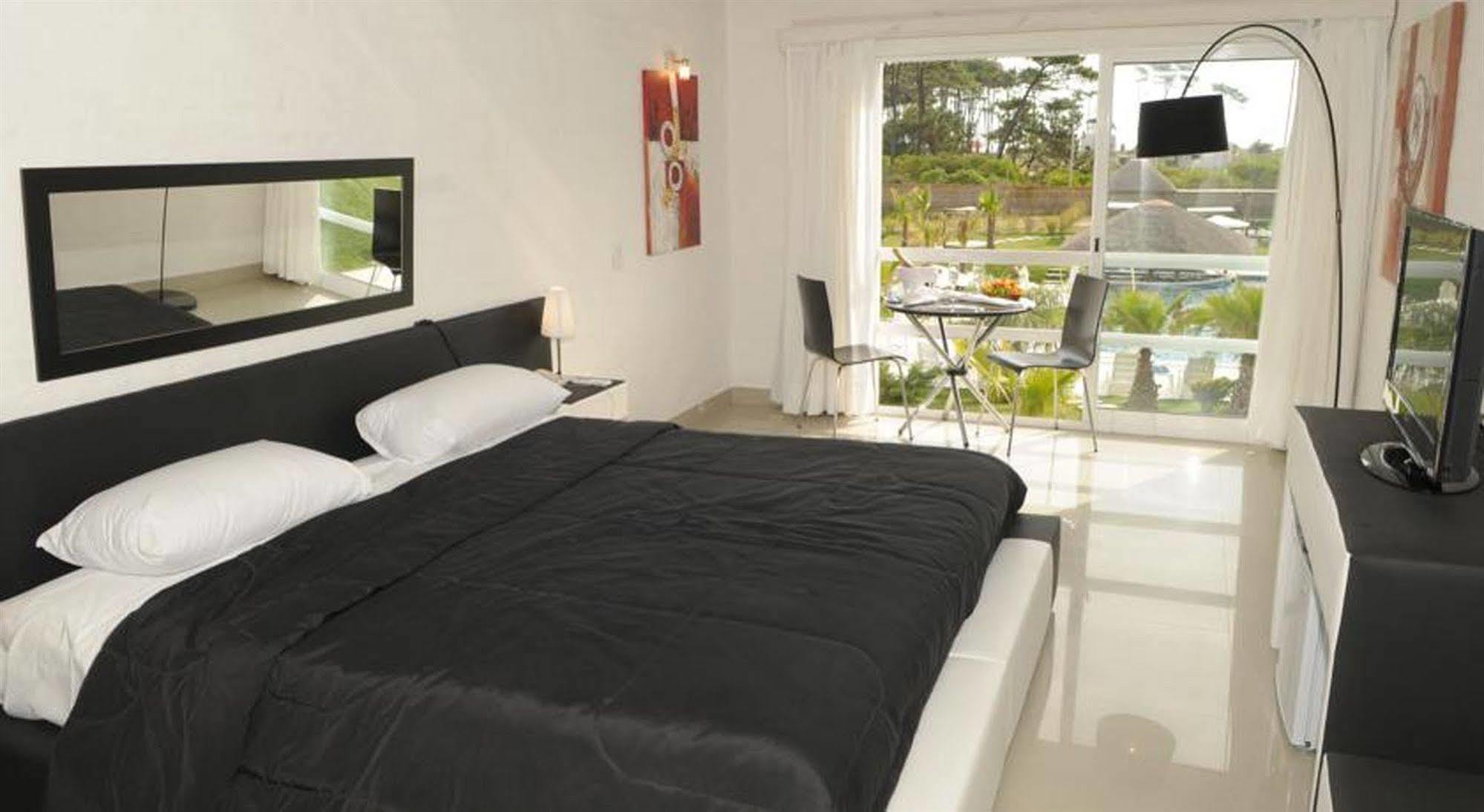 Punta Del Este Arenas Hotel Chihuahua Esterno foto